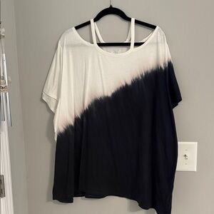 Terra & Sky Black and White Diagonal Dye Tee